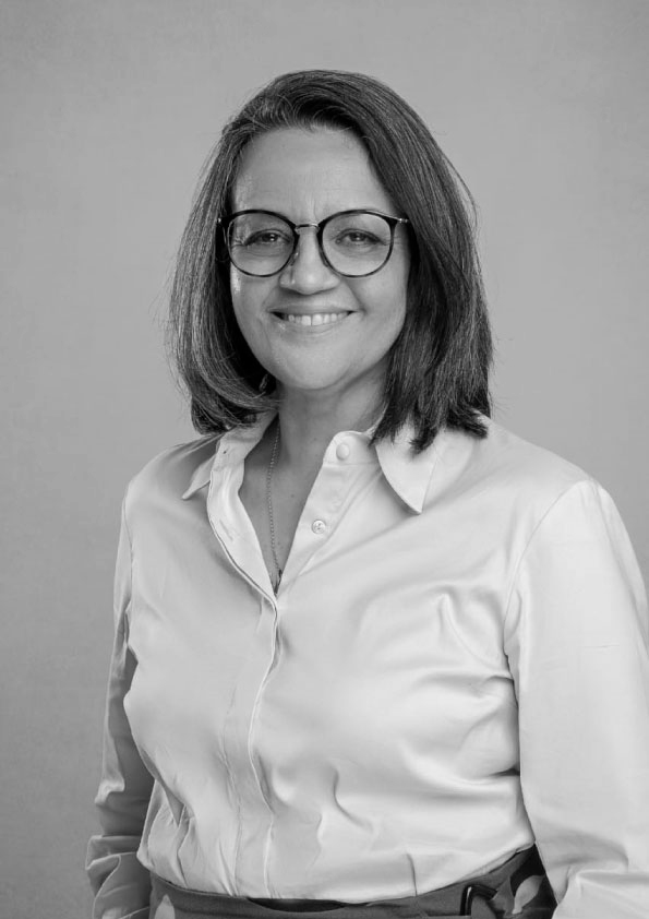 Symone Christine de Santana Araújo